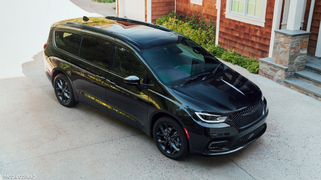 2022 Chrysler Pacifica AWD Pictures