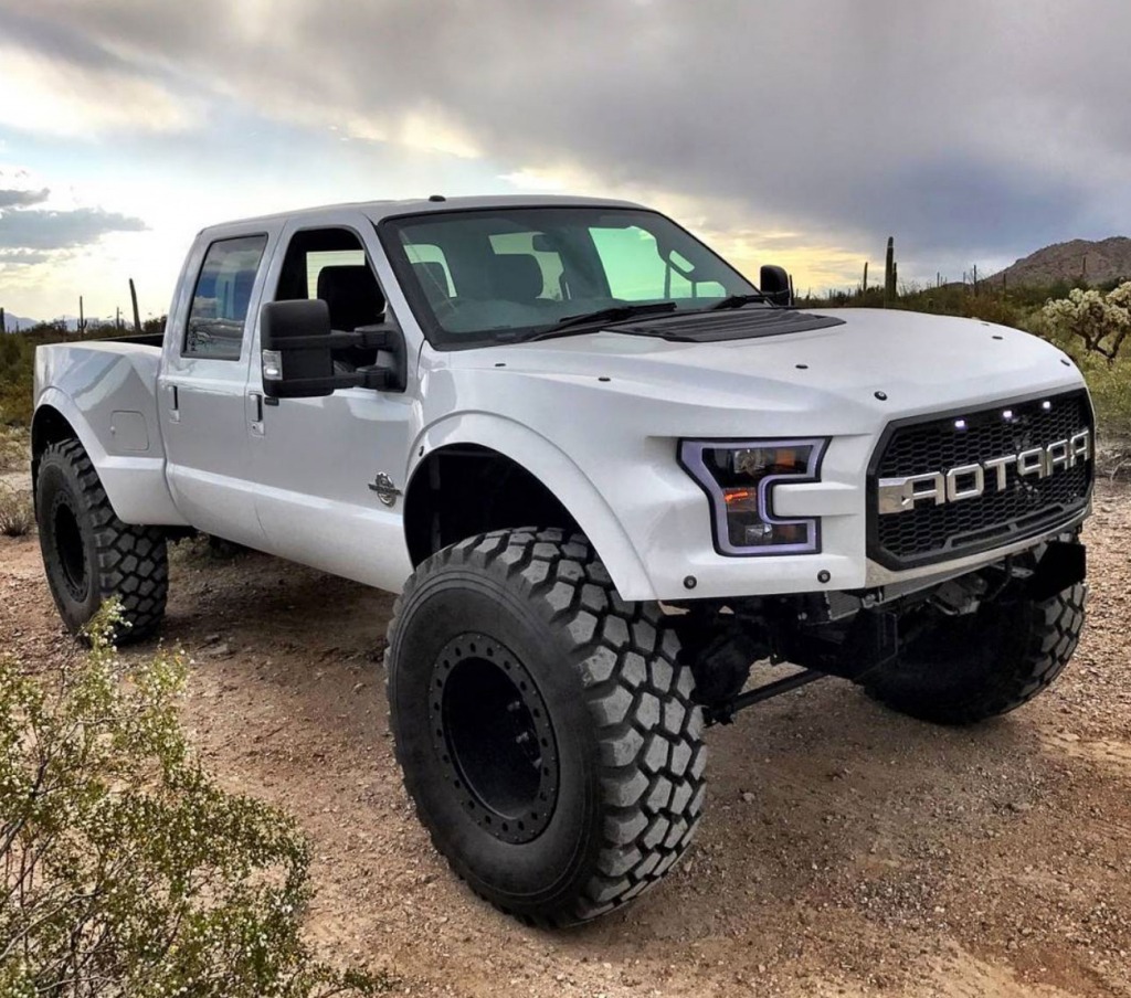 2022 Ford F250 Pictures